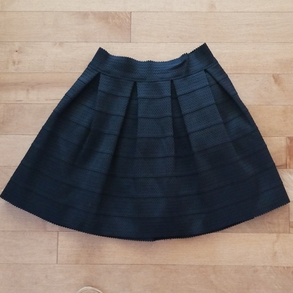 NWT Express Black Bandage Skirt - Size Small